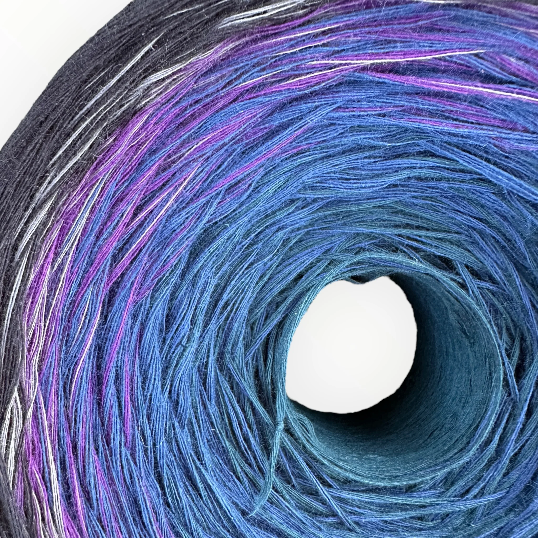 Thryss Echo, Gradient Cotton Natural Fiber Yarn - Image 3